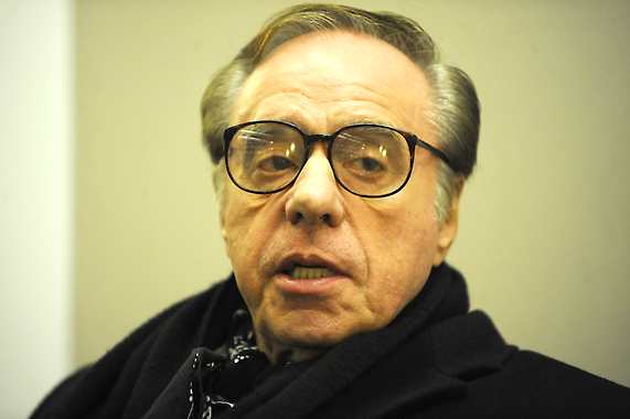 Peter Bogdanovich ( Infamous , ...
